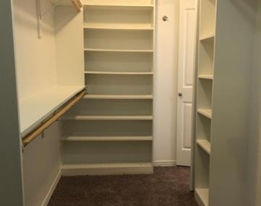 3984 Park Lane - Photo Thumbnail 20
