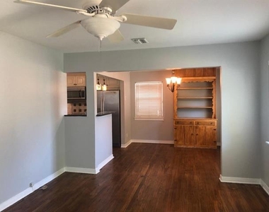 3984 Park Lane - Photo Thumbnail 5
