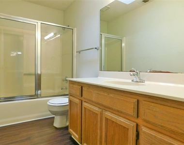 3008 Anysa Lane - Photo Thumbnail 9