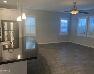 12141 W Desert Moon Way - Photo Thumbnail 6