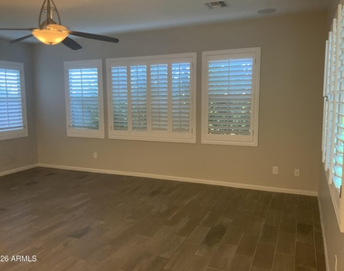 12141 W Desert Moon Way - Photo Thumbnail 8