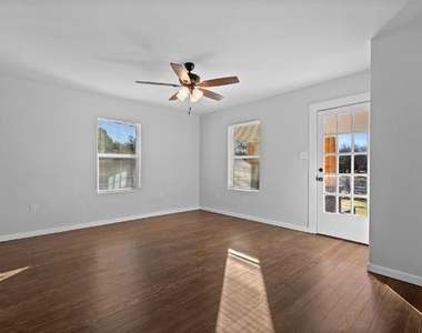 71 Crown Road - Photo Thumbnail 3