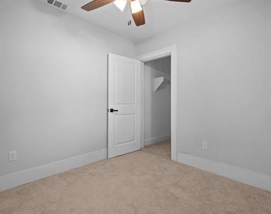 71 Crown Road - Photo Thumbnail 18