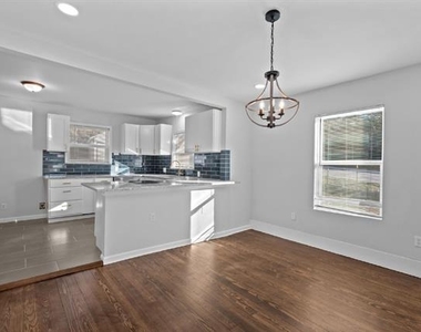 71 Crown Road - Photo Thumbnail 6