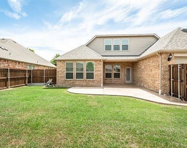 1034 Blanco Drive - Photo Thumbnail 37