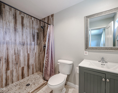 1034 E Elm Street - Photo Thumbnail 18