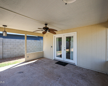 1034 E Elm Street - Photo Thumbnail 19