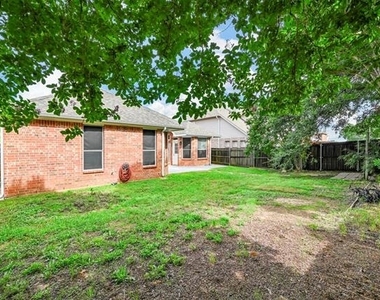 1711 Peregrine Drive - Photo Thumbnail 27