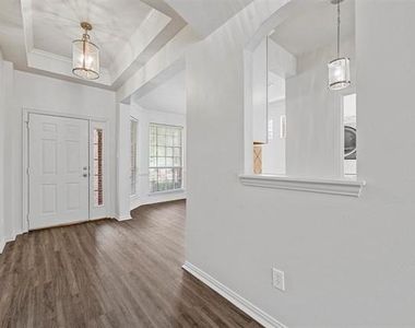 1711 Peregrine Drive - Photo Thumbnail 2