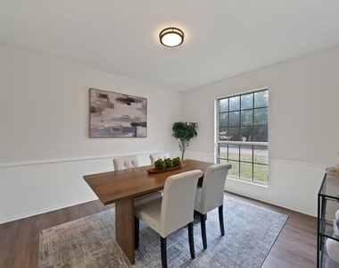 7548 Meadow Creek Drive - Photo Thumbnail 3