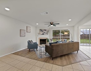 7548 Meadow Creek Drive - Photo Thumbnail 12
