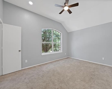 137 Heritage Drive - Photo Thumbnail 31