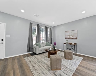 137 Heritage Drive - Photo Thumbnail 9