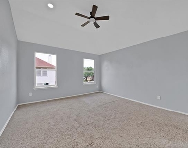 137 Heritage Drive - Photo Thumbnail 33