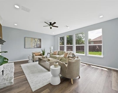 137 Heritage Drive - Photo Thumbnail 11