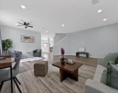 137 Heritage Drive - Photo Thumbnail 7