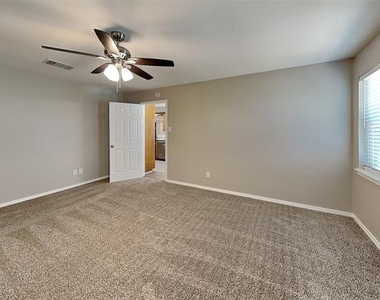 3900 Buckhorn Place - Photo Thumbnail 9