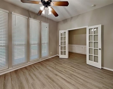 3900 Buckhorn Place - Photo Thumbnail 7