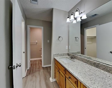 3900 Buckhorn Place - Photo Thumbnail 10