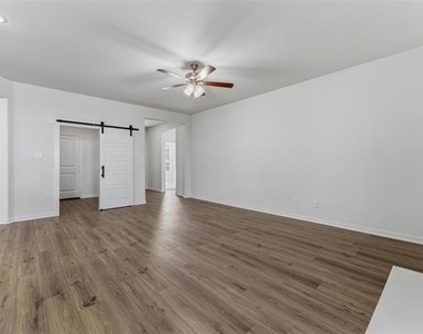 3511 Helena Street - Photo Thumbnail 8