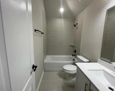 2306 Ranchwood Drive - Photo Thumbnail 13