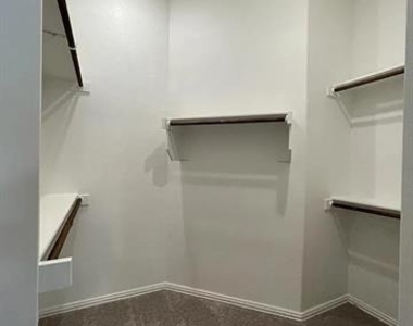 2306 Ranchwood Drive - Photo Thumbnail 14