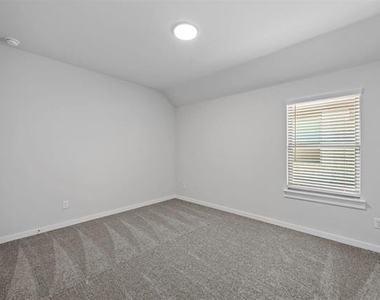605 Wild Goose Lane - Photo Thumbnail 17