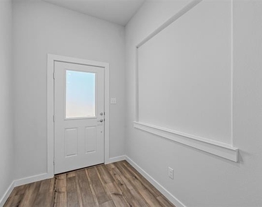 605 Wild Goose Lane - Photo Thumbnail 4