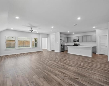 605 Wild Goose Lane - Photo Thumbnail 12