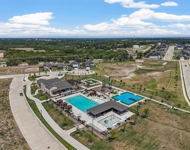 605 Wild Goose Lane - Photo Thumbnail 36