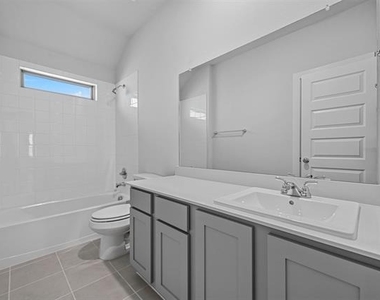 605 Wild Goose Lane - Photo Thumbnail 19