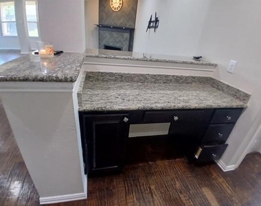 2642 Calmwood Drive - Photo Thumbnail 5