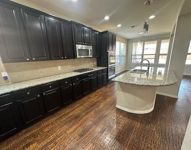 2642 Calmwood Drive - Photo Thumbnail 16