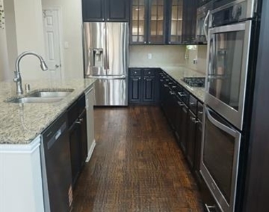 2642 Calmwood Drive - Photo Thumbnail 7