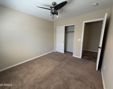 3346 S 256th Drive - Photo Thumbnail 13