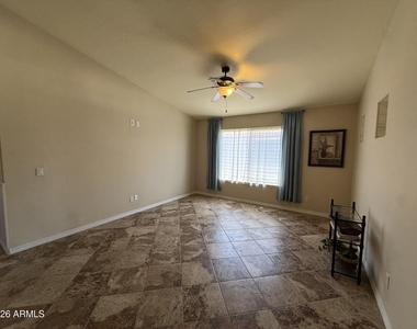 3346 S 256th Drive - Photo Thumbnail 5