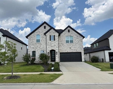 10678 Grayhead Drive - Photo Thumbnail 1