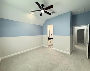 10678 Grayhead Drive - Photo Thumbnail 17