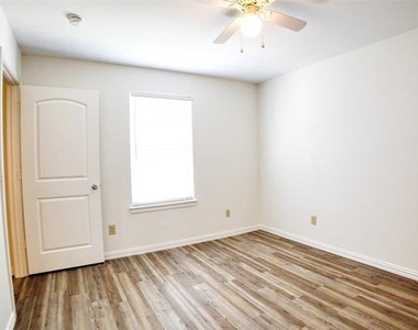 1708 S Waco Street - Photo Thumbnail 30