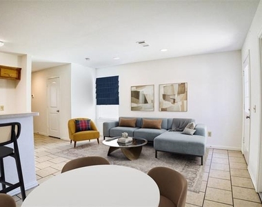 1708 S Waco Street - Photo Thumbnail 13
