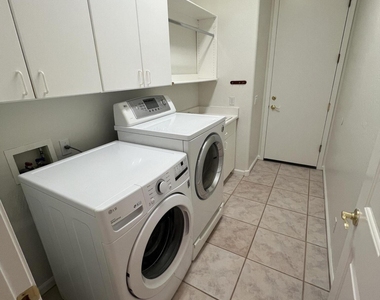 9506 E Mohawk Lane - Photo Thumbnail 13