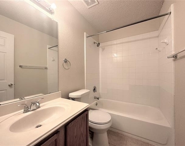 4108 Milestone Court - Photo Thumbnail 14