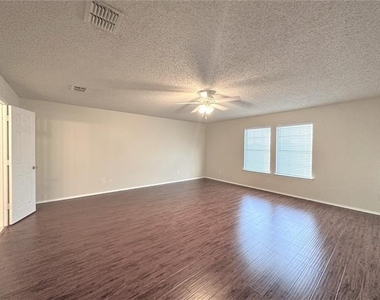 4108 Milestone Court - Photo Thumbnail 8