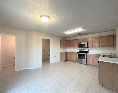 4108 Milestone Court - Photo Thumbnail 5