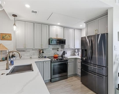 4517 Holland Avenue - Photo Thumbnail 12