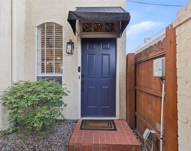 4517 Holland Avenue - Photo Thumbnail 3