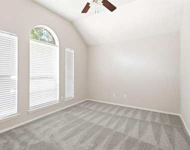 1215 Mallard Creek - Photo Thumbnail 3