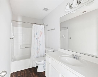 1215 Mallard Creek - Photo Thumbnail 18