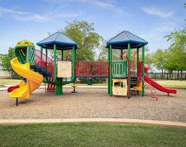 1215 Mallard Creek - Photo Thumbnail 29