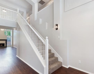 4729 Woodhaven Lane - Photo Thumbnail 11
